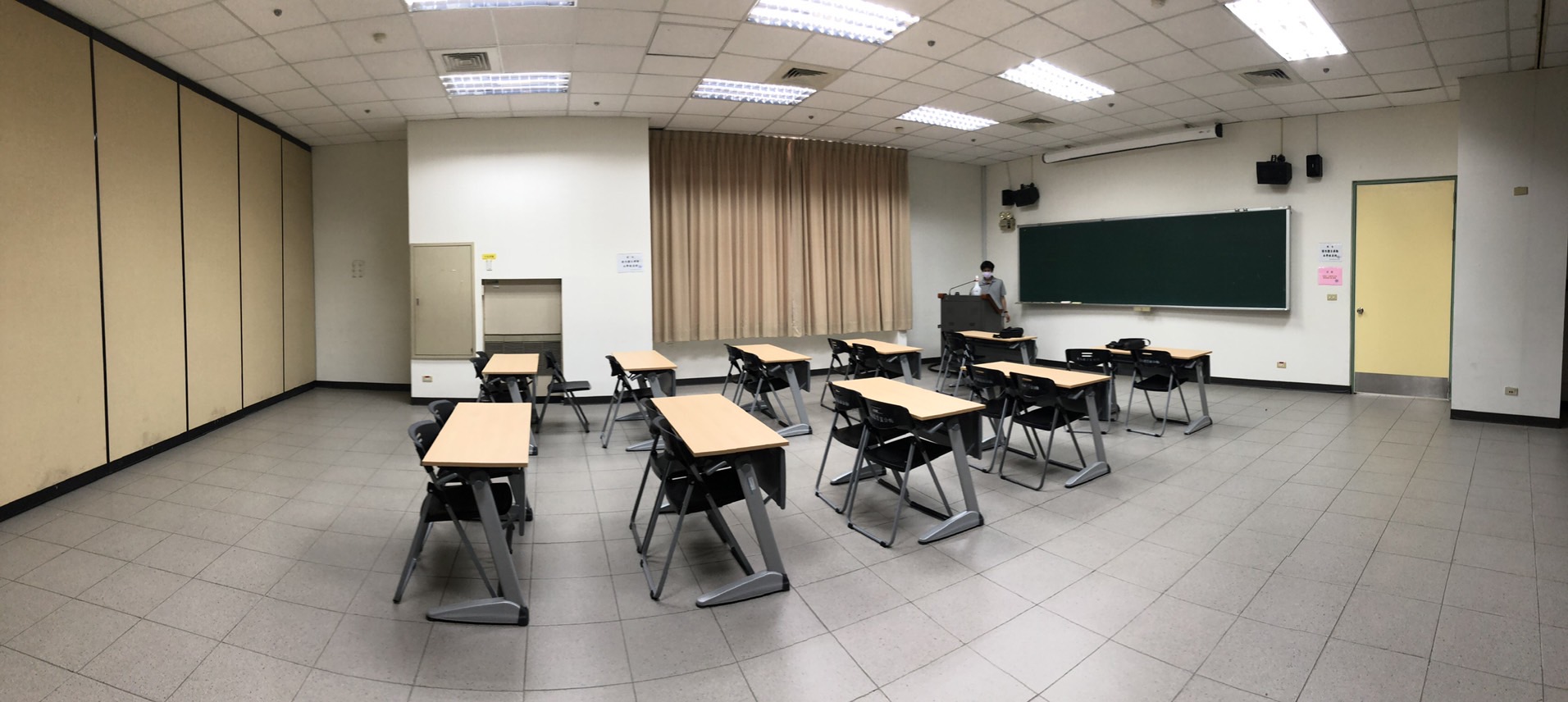 教室 R225 Photo